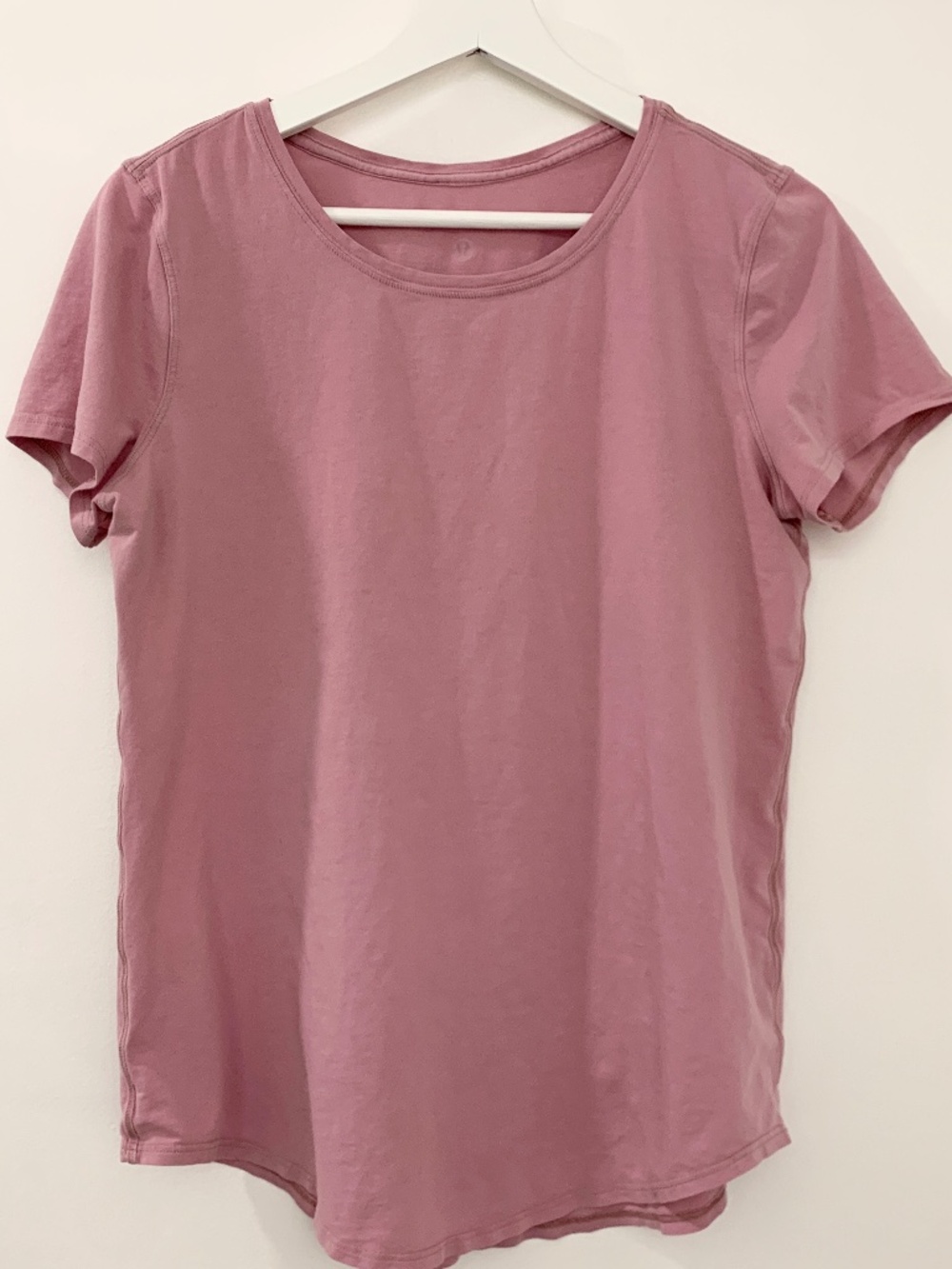 Lululemon dusty pink short sleeve workout shirt